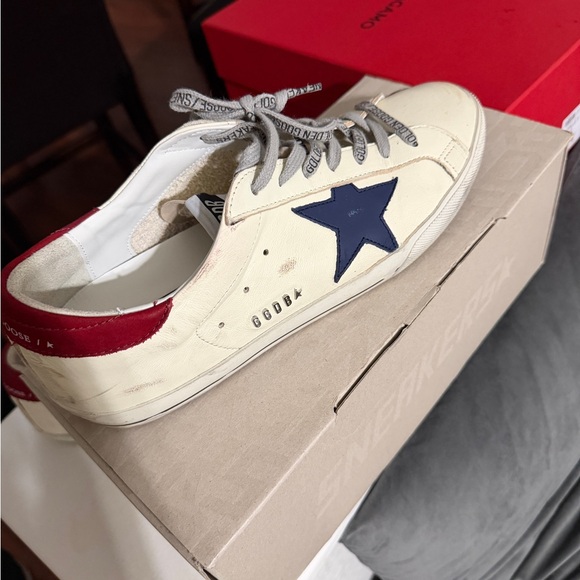 Golden Goose Cream Sneakers with Red and Blue Details - Picture 6 of 7
